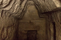 Interior de ruinas en La Muerta